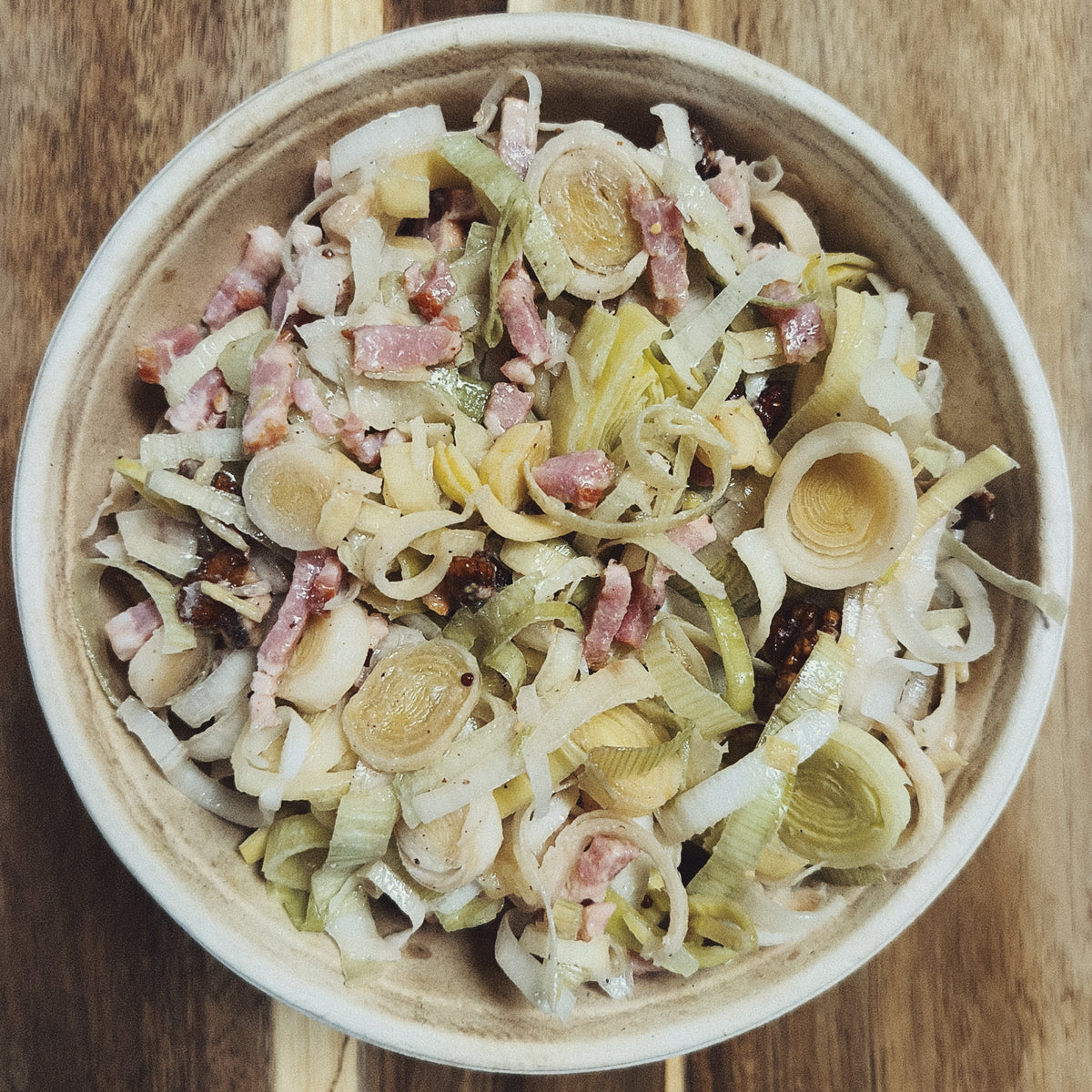 SALADE DE POIREAUX, LARDONS & NOIX